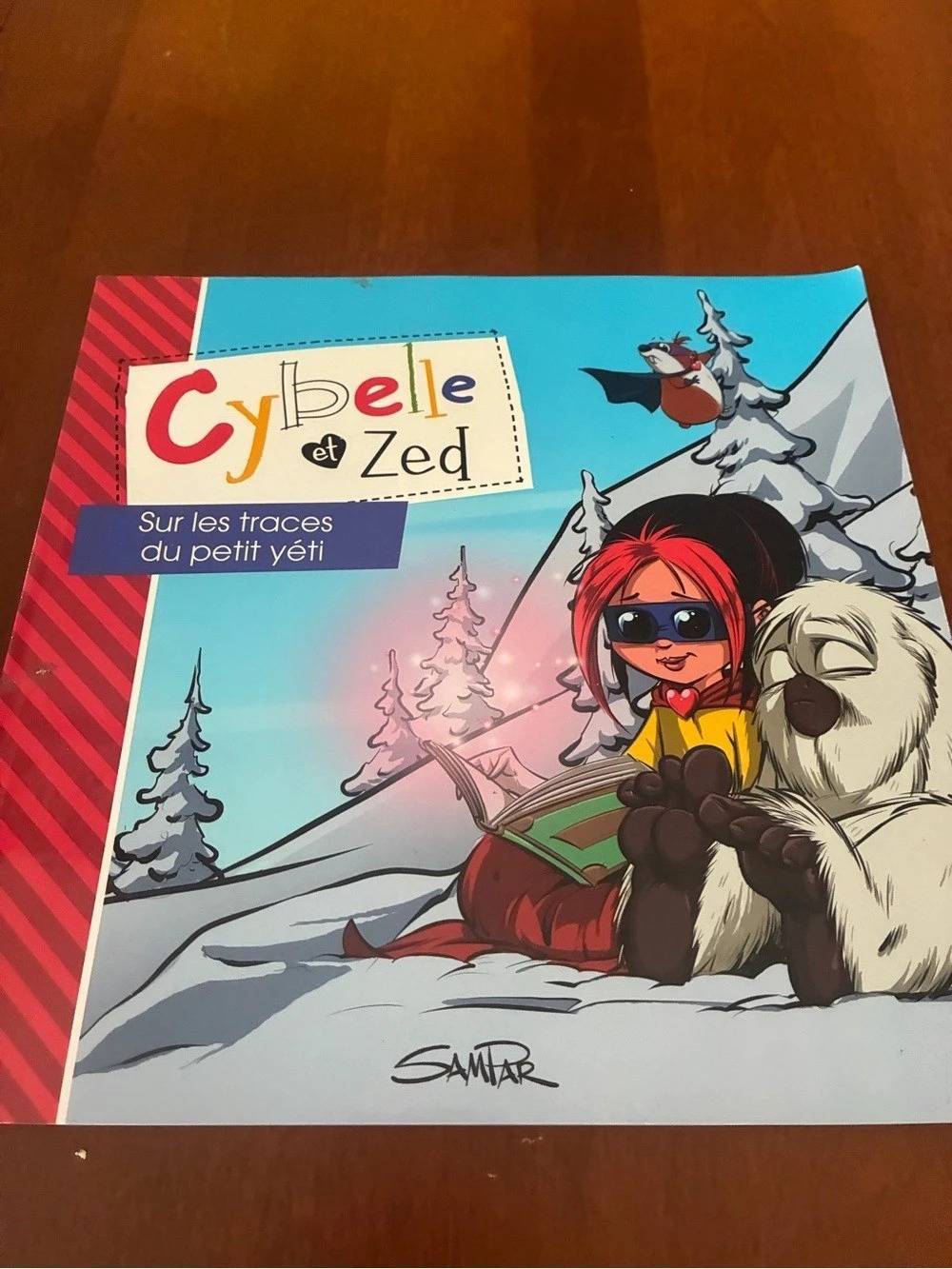 Cybèle et Zed Sur les traces du petit yéti Illustrated Children's Book